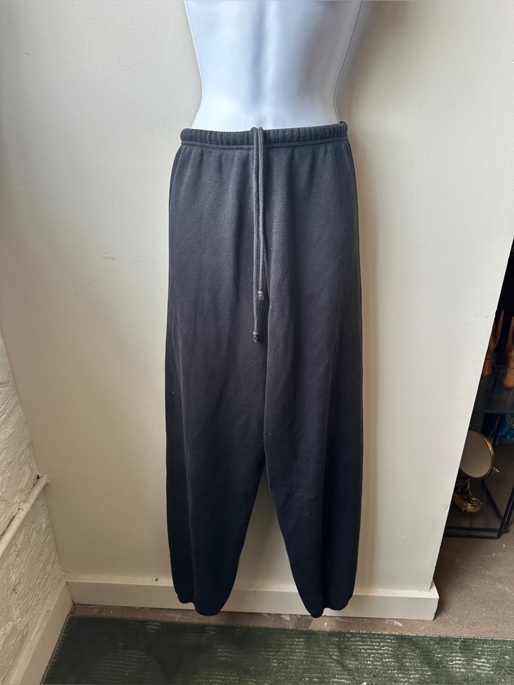 SKIMS Cotton Fleece Classic
Jogger Onyx Black Baggy Sweatpants Size Small